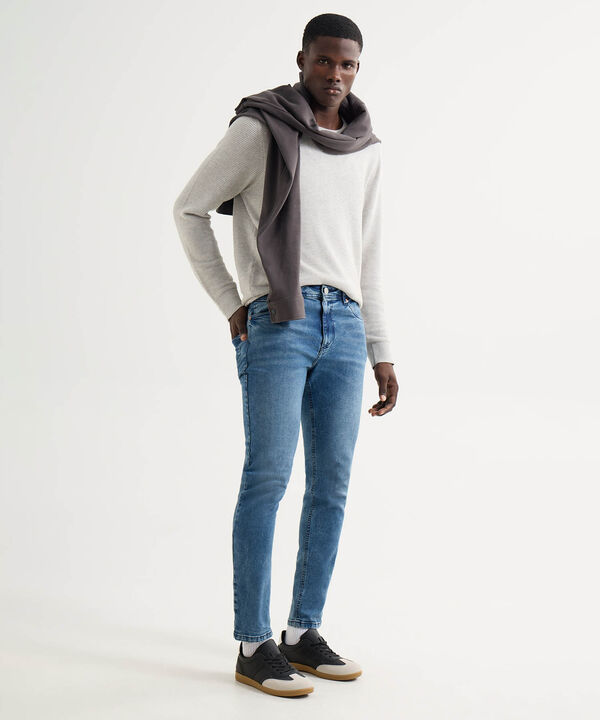 Jeans para hombre image number null